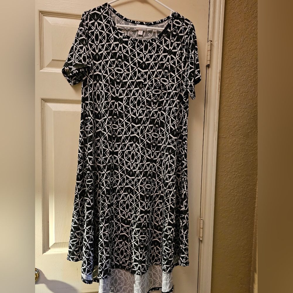 LuLaRoe Geometric Black and White Midi Dress